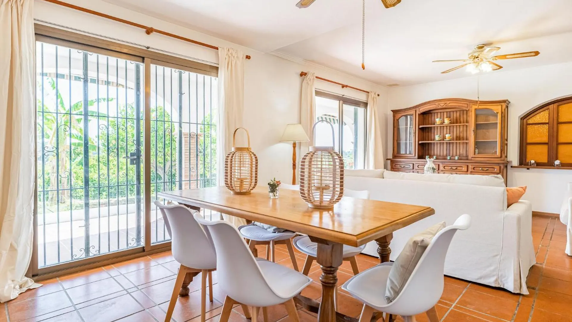 Gorgeous Home In Estepona With Wifi Dom wakacyjny