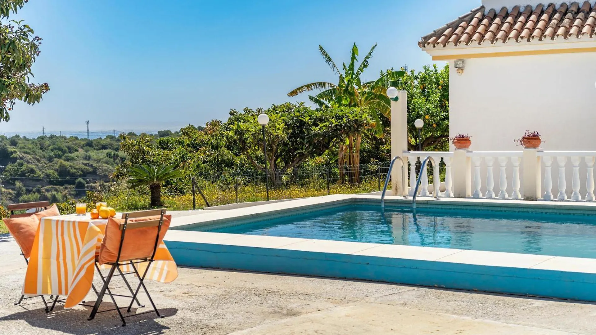 Gorgeous Home In Estepona With Wifi